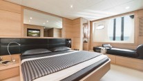 SPLENDID V -  Master Cabin